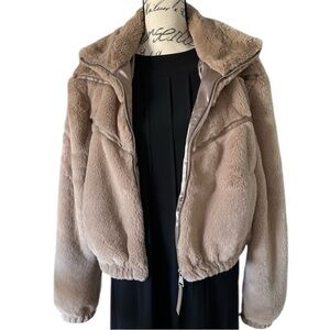 New Bagatelle Faux Fur Bomber Jacket Light Brown Size Large nwot